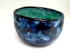 Chawan eeuwig kwetsbaar