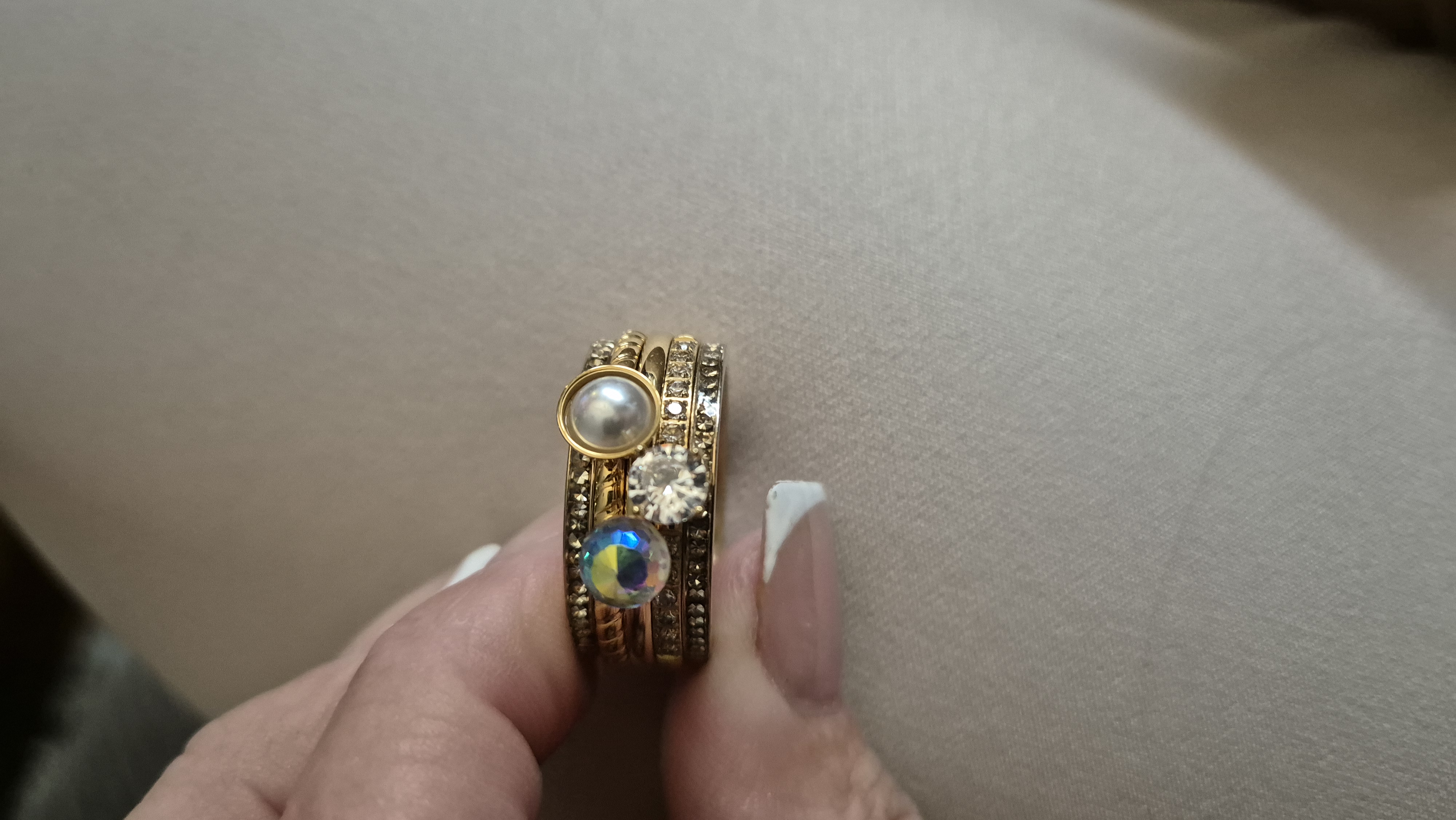 Ixxxi ring goud maat 20.5