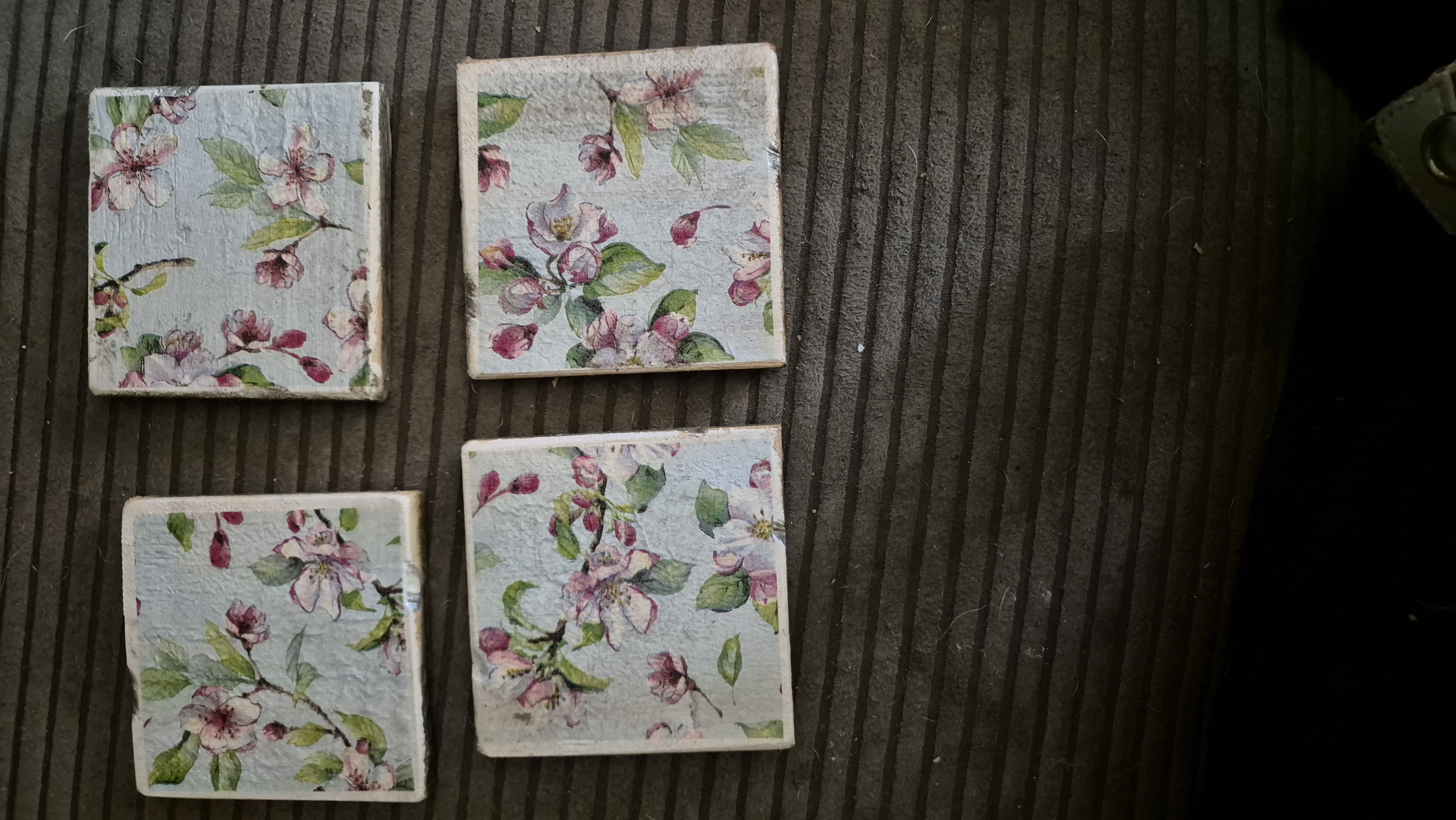 Onderzetters roze bloemen