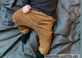 1084. Brede rib camel