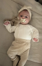 Broekje  plus shirtje