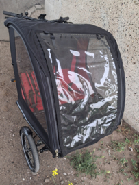 Chike E-Kids mat-zwart, rode bekleding, model eind 2024