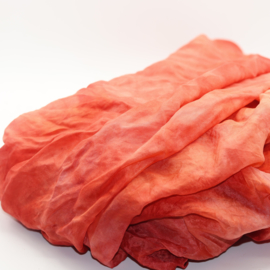 Zijden sjaal roze/rood gewolkt  90x200