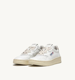 Autry LL06 medalist low leather white/ gold