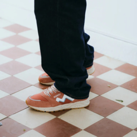 Karhu Aria 95 Light Mahogany/White F803137