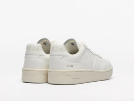 VEJA V-90 O.T. LEATHER EXTRA WHITE NATURAL