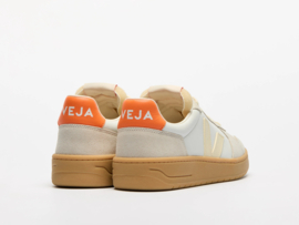 Veja - V-82 - PURE LIMESTONE FURY