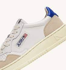 Autry LS49 medalist low leather suede  white/ prince blue