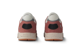 Karhu Aria 95 Light Mahogany/White F803137