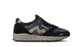 KARHU ARIA 95 – Caviar / Vintage Khaki F803118