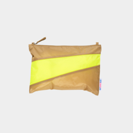 Susan Bijl the new pouch camel & fluo yellow medium