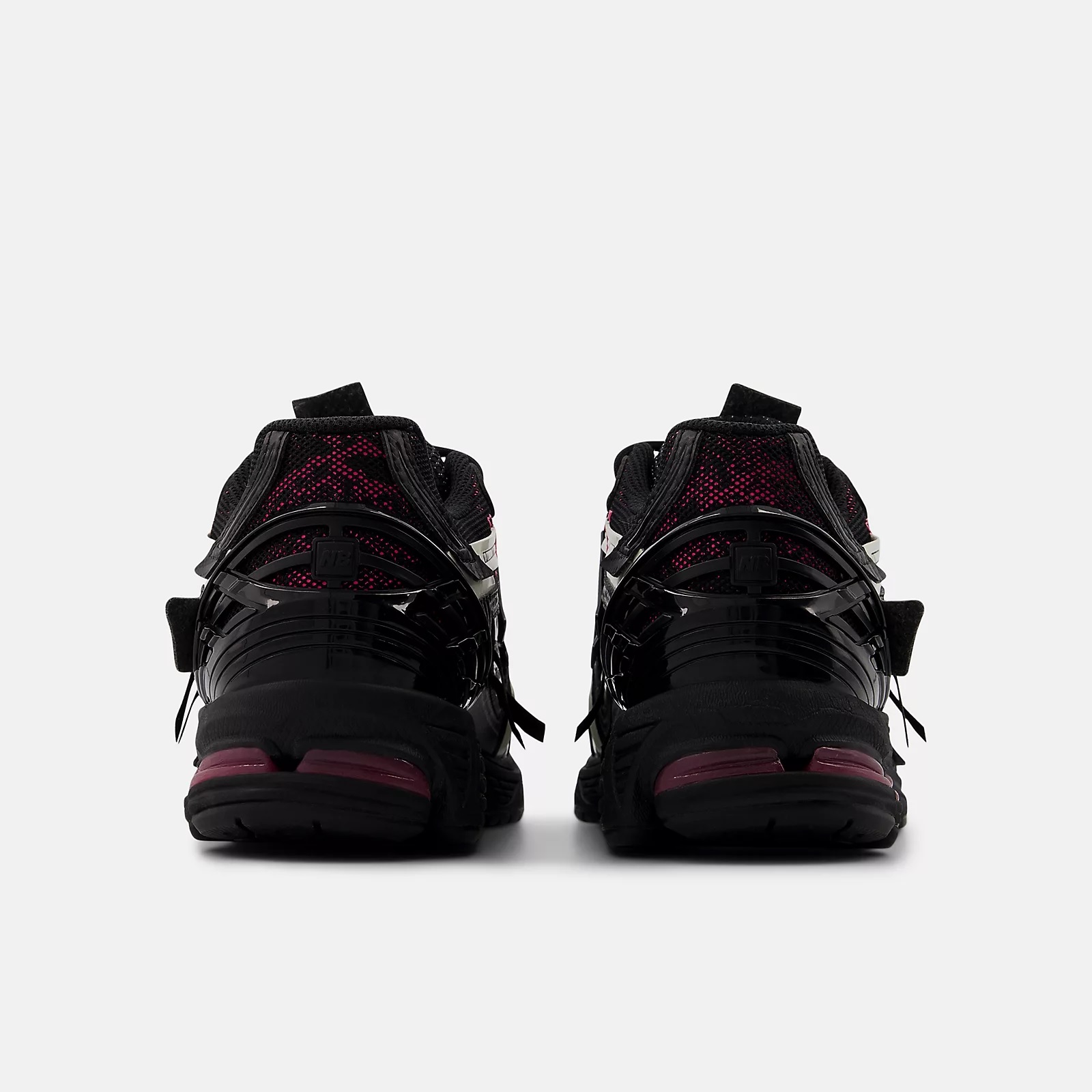 New Balance - 1906AD - Black / Dragon Berry / White
