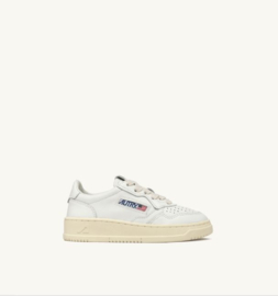 Autry FF15 medalist low white leather