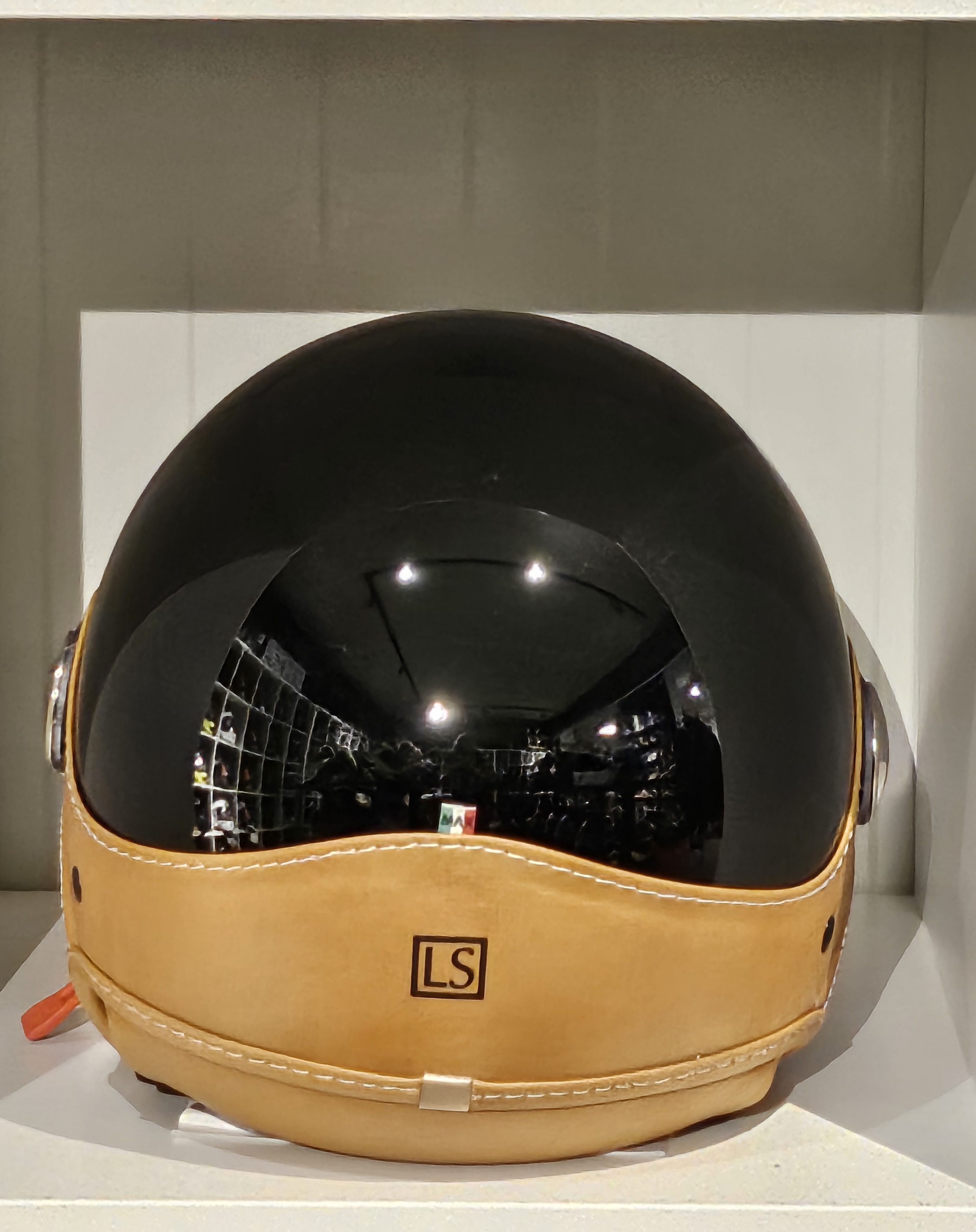 LS Max Trendy Nero Lucido Cuoio