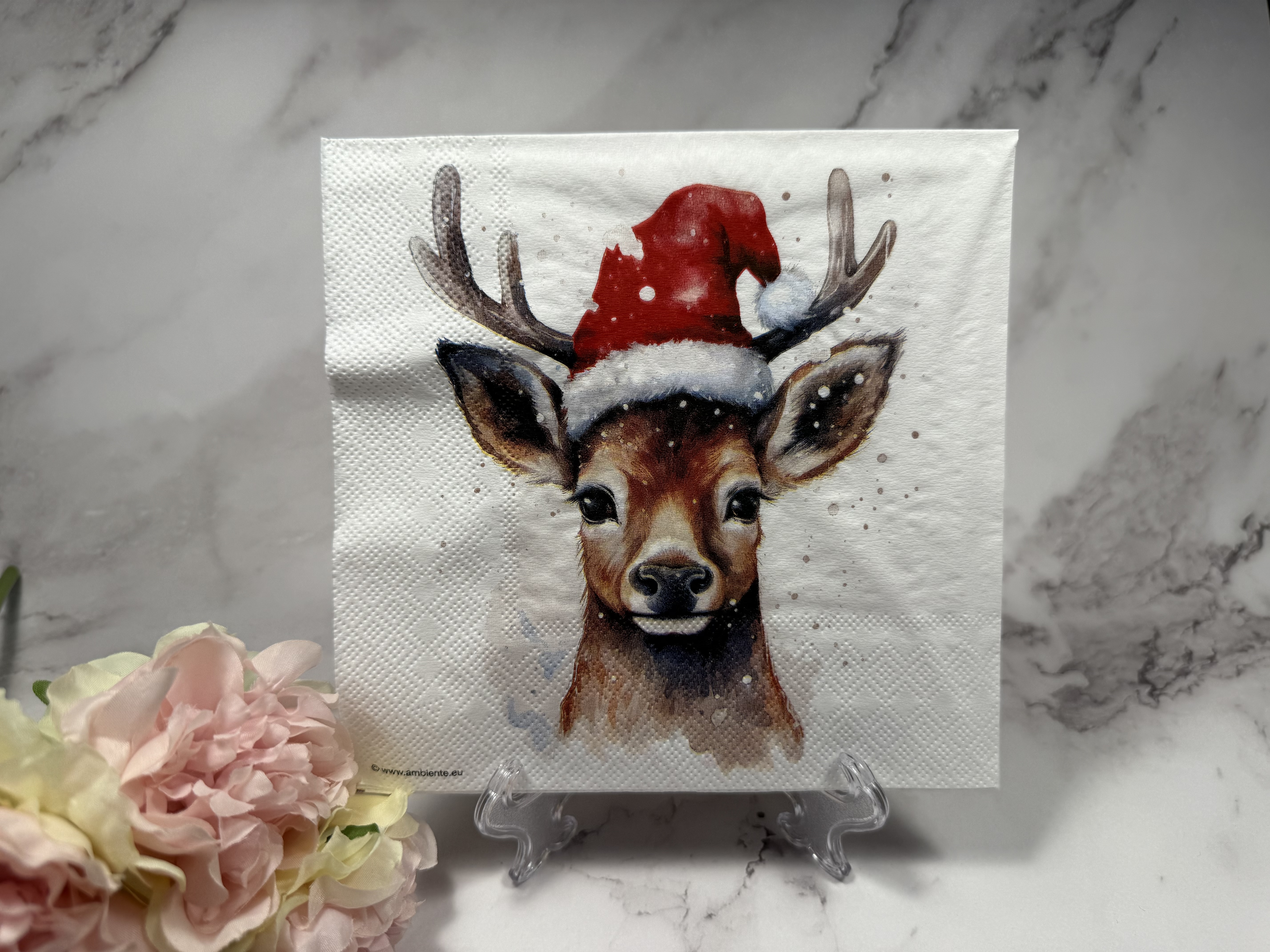 Ambiente 2 herten met Kerstmuts 2x2 afb. servet nr KHM3