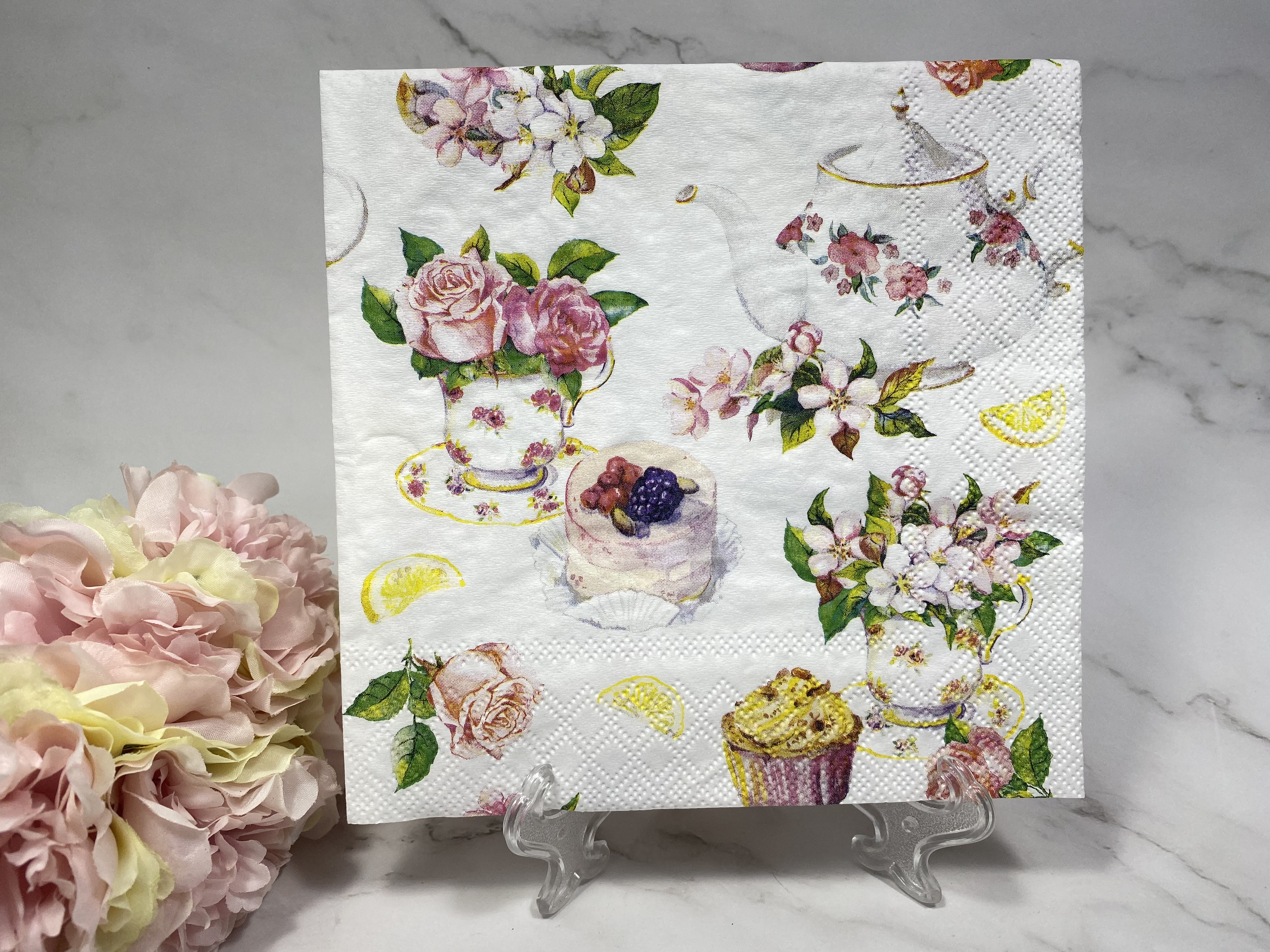 Ambiente bloemen in thee kopjes servet nr HM445