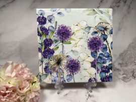 Ambiente Lunaria paarse bloemen servet nr H006