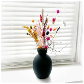Vaas met droogbloemen 1