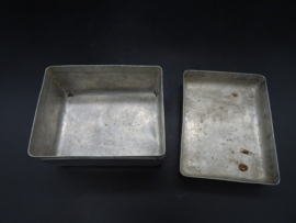 Belgian Biscuit Tin with name WW2