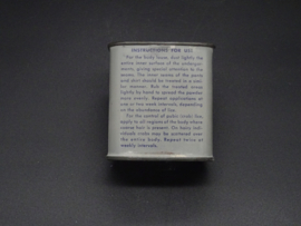 Insecticide powder for body crawling insects