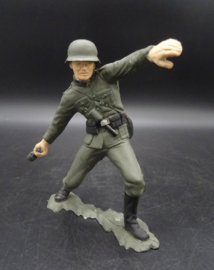 Marx six inch soldiers - German