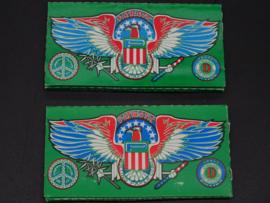Patriotic rolling papers green - 1970's