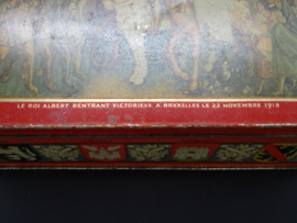 WW1 themed Côte d'Or tin