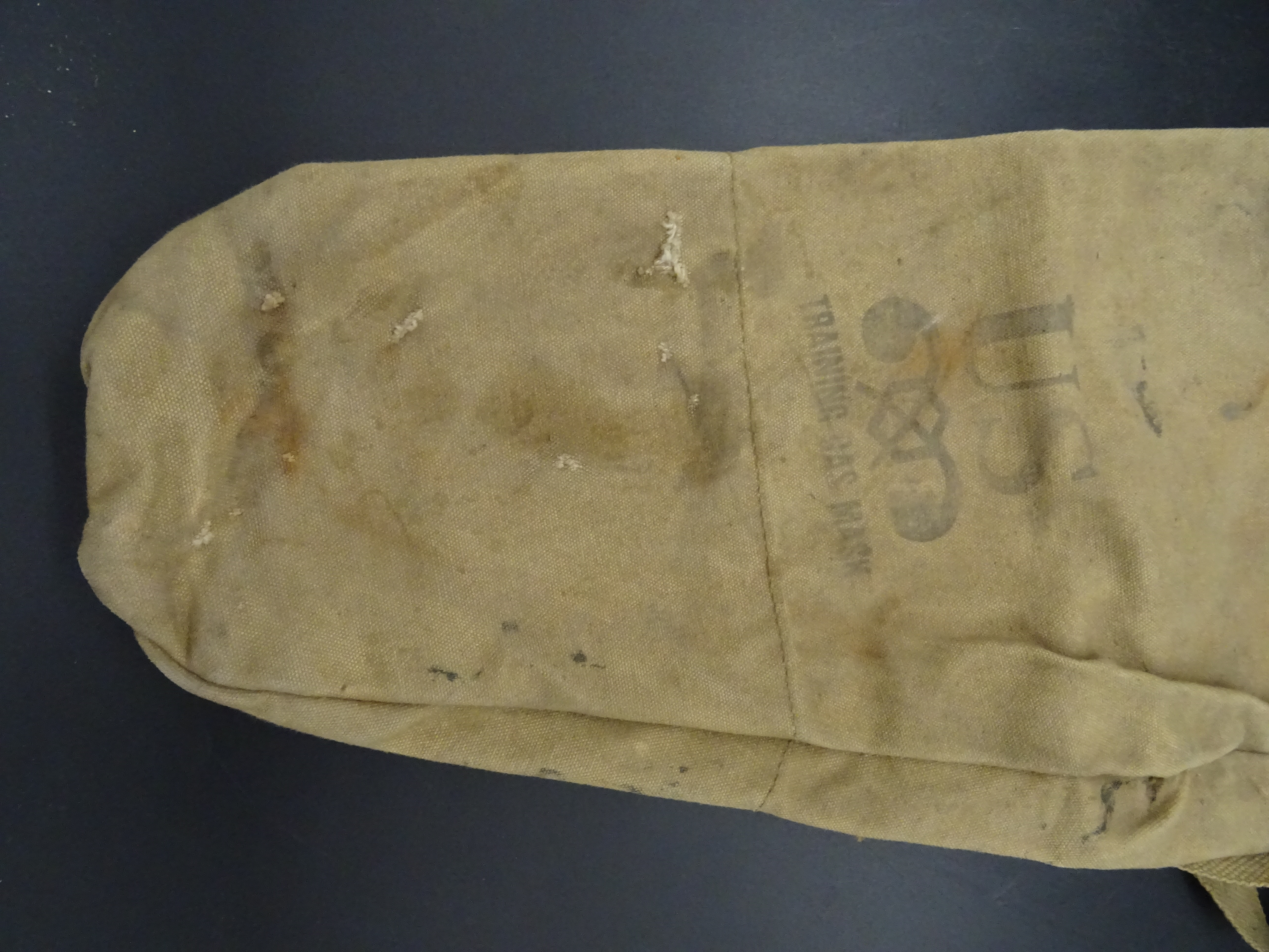 US Training gas mask bag ww2