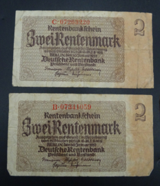 4 ww2 era banknotes