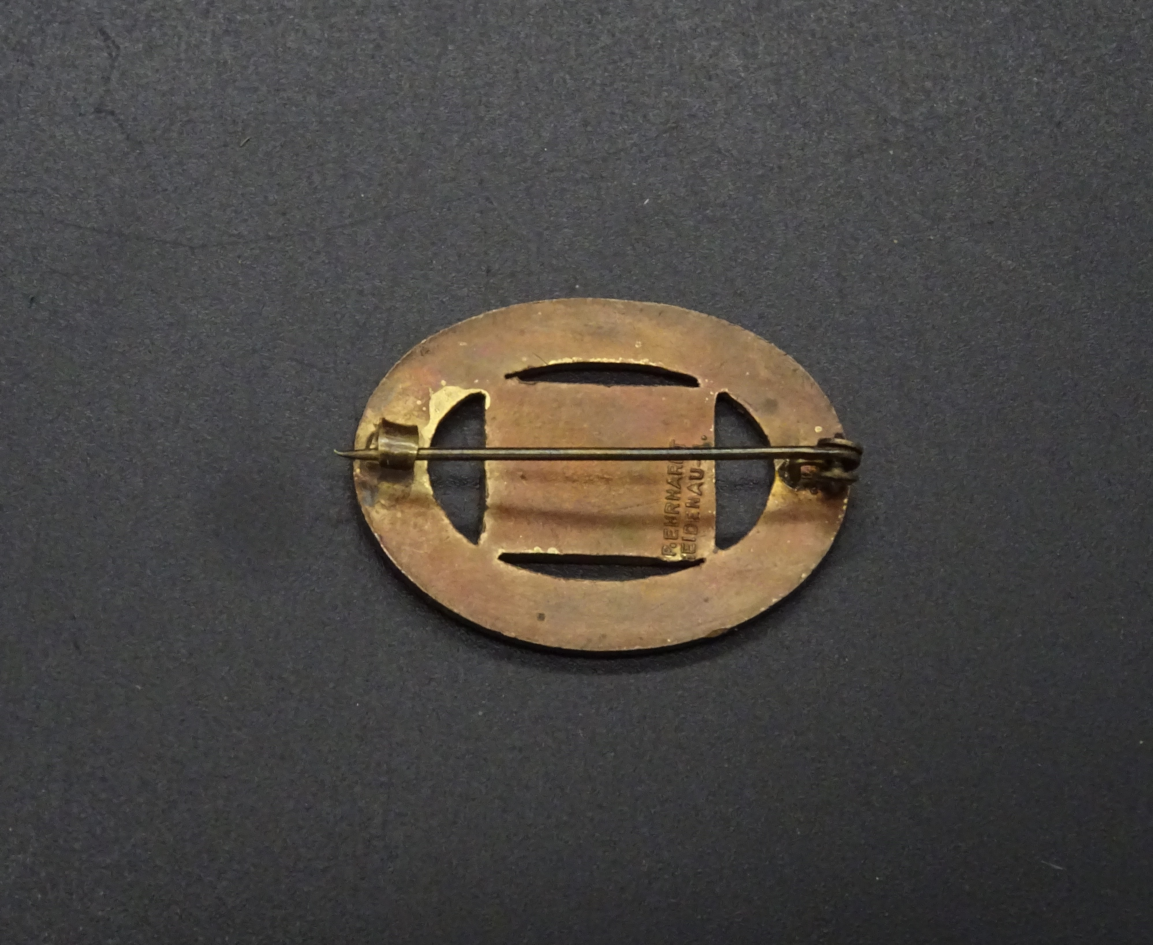 Membership brooch Bund der Heimbürginnen