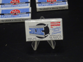 PAL Hollow Ground razor blades