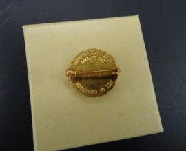 US Gold Star Lapel Button