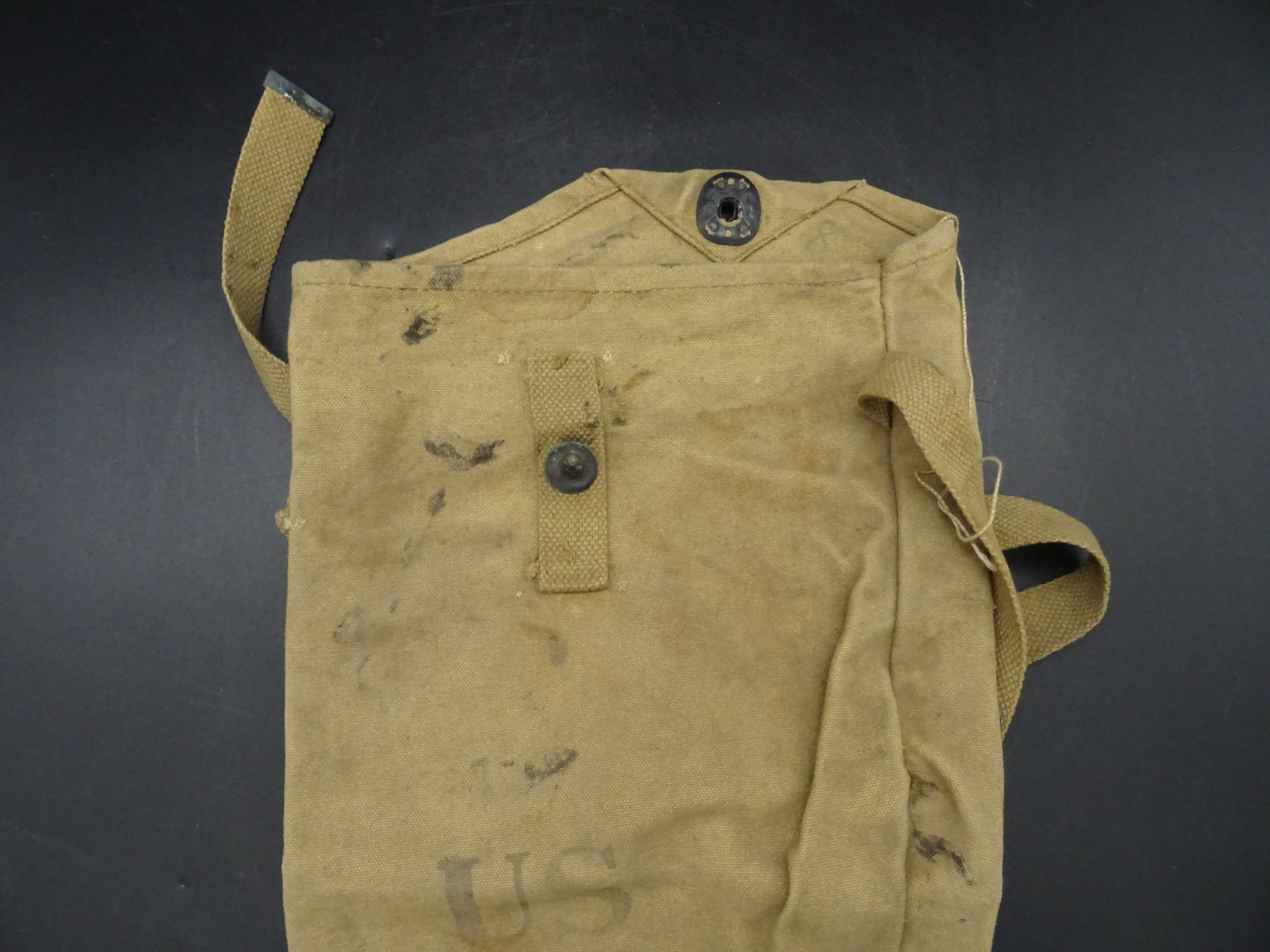 US Training gas mask bag ww2