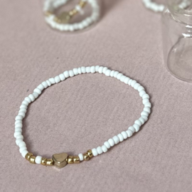 Glazen flesje met armbandje