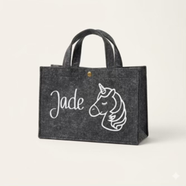 Kleine vilten tas met naam en unicorn