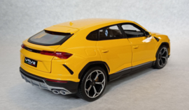 Lamborghini Urus - geel - 1/18