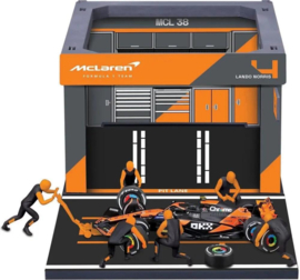 Pit-Stop - McLaren 2024 N4 Lando Norris - met auto en figuurtjes - 1/43