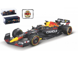 RED BULL RB18 #1 MAX VERSTAPPEN - donker blauw/rood/geel - 1/24