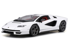 Lamborghini Countach LPI 800-4 - wit - 1/24