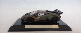 Lamborghini Huracan Super Trofeo EVO2 - donker groen/oranje - 1/43