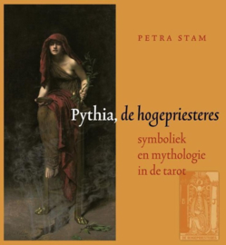 Petra Stam - Pythia, de hogepriesteres