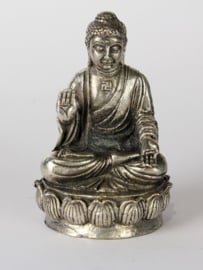 Boeddha Japans op lotus