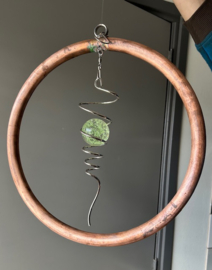 Grote Ring van Koper met Spinner (37x40cm)