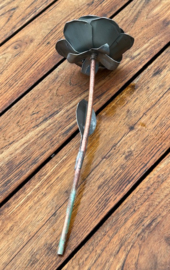 Roos met blad van Koper en Zink (L25xB10)