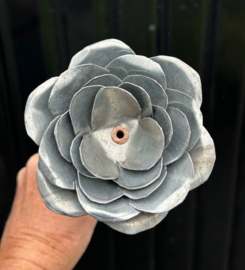 Roos met blad van Koper en Zink (L25xB10)