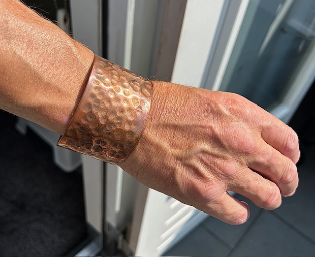 Armband van Koper, handgeklopt, maat L (18-19cm)