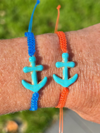 jut-armbandje (blauw of oranje) met anker