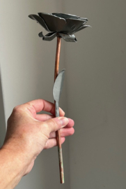 Roos met blad van Koper en Zink (L25xB10)