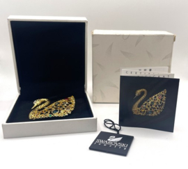 Zwaan broche Jubileumeditie 100-jarig bestaan