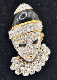 Pierrot broche